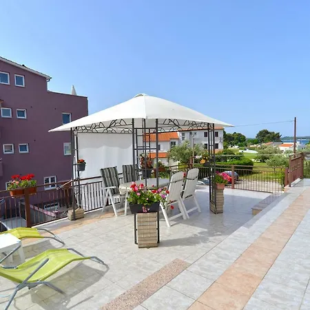 Apartment 765