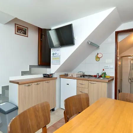 Apartment 765