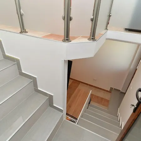 765 Apartamento Fažana
