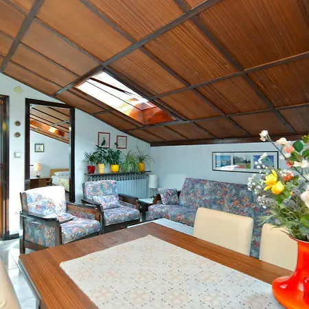 765 Apartamento Fažana